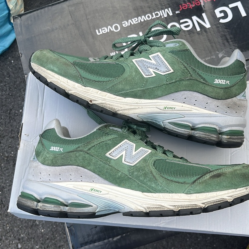 New Balance 2002R - Picture 2 of 7